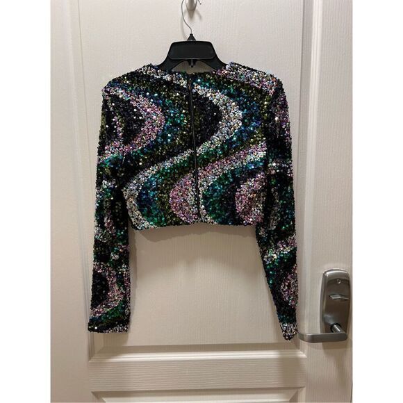 Elliatt Frances Crop Top & Skirt Set in Sequin Midi Skirt Set size XS NWT$400 - Picture 13 of 15